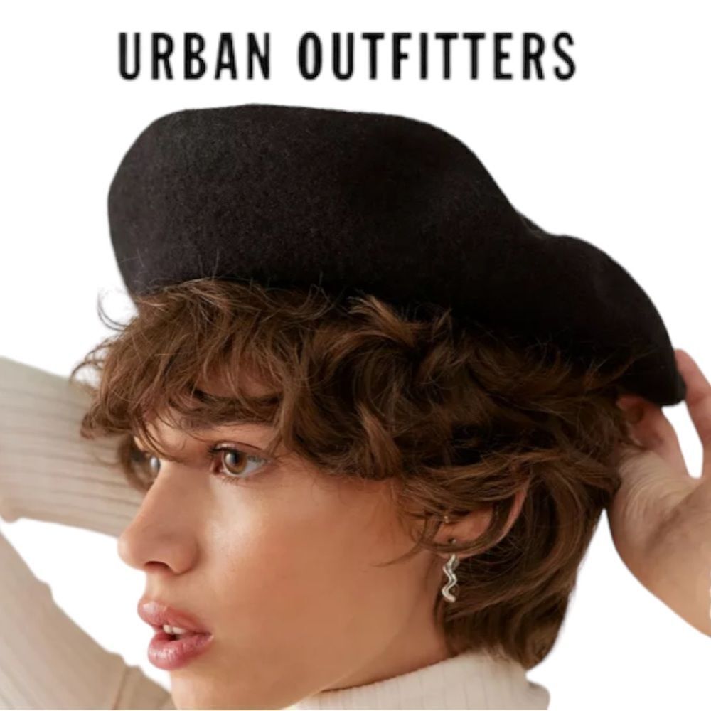 NEW UO Urban Outfitters Lillie Black Felt Hat Beret